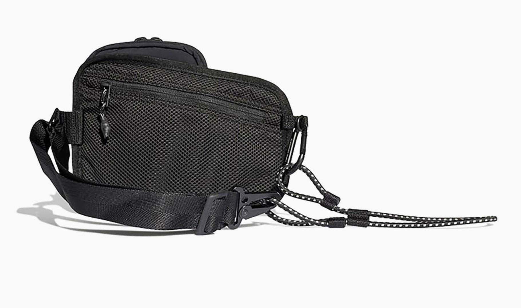 Tui-Y-3-CH3-Cord-Bumbag-Yohji-Yamamoto-GK2109-Y3-6.jpg?v=1773975315