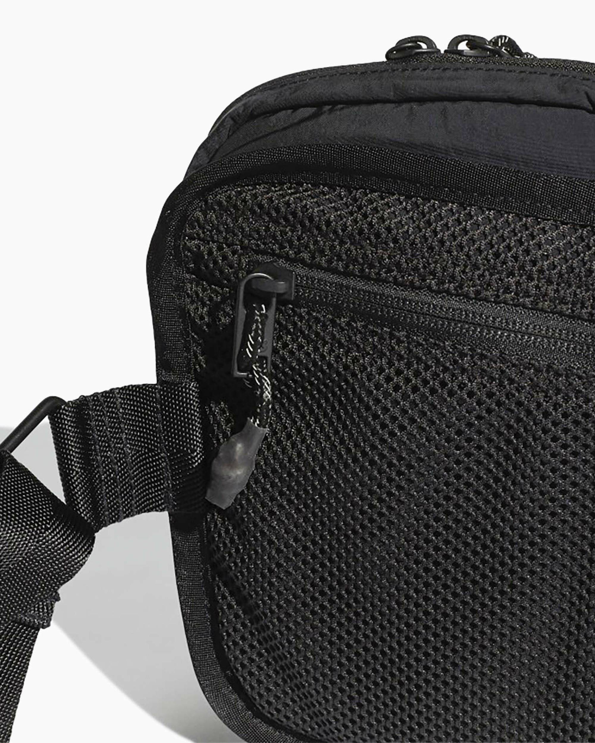 Tui-Y-3-CH3-Cord-Bumbag-Yohji-Yamamoto-GK2109-Y3-7.jpg?v=1773975318