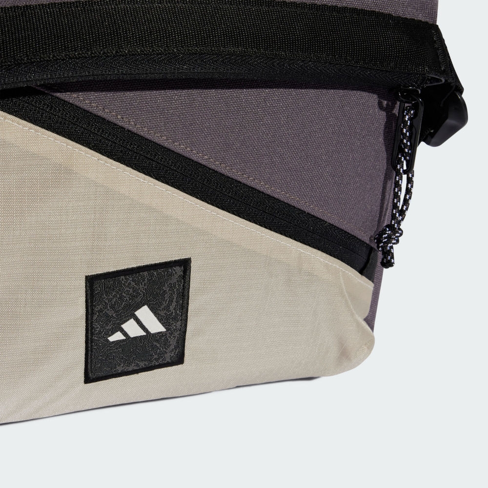 Tui-deo-cheo-Adidas-City-Explorer-Crossbody-Bag-JE3213_Adidas City Explorer Crossbody Bag JE3213 ktmart 4.jpg