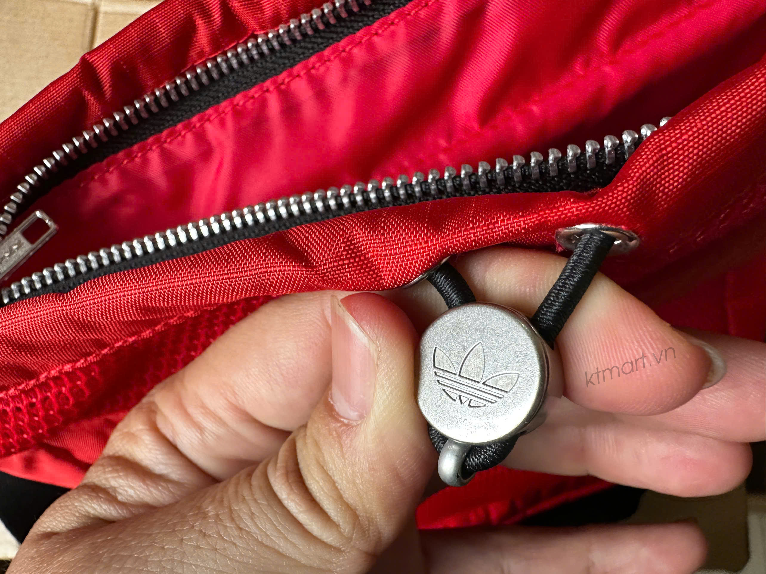 Tui-deo-cheo-Adidas-La-Brea-Bucket-Bag-JX6202-2.jpg