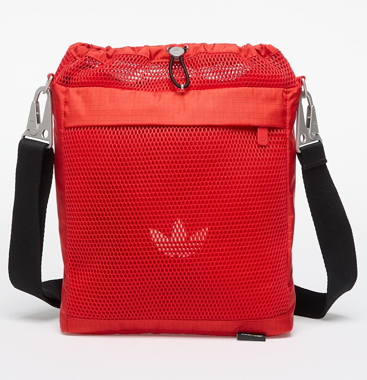 Tui-deo-cheo-Adidas-La-Brea-Bucket-Bag-JX6202-4.jpg