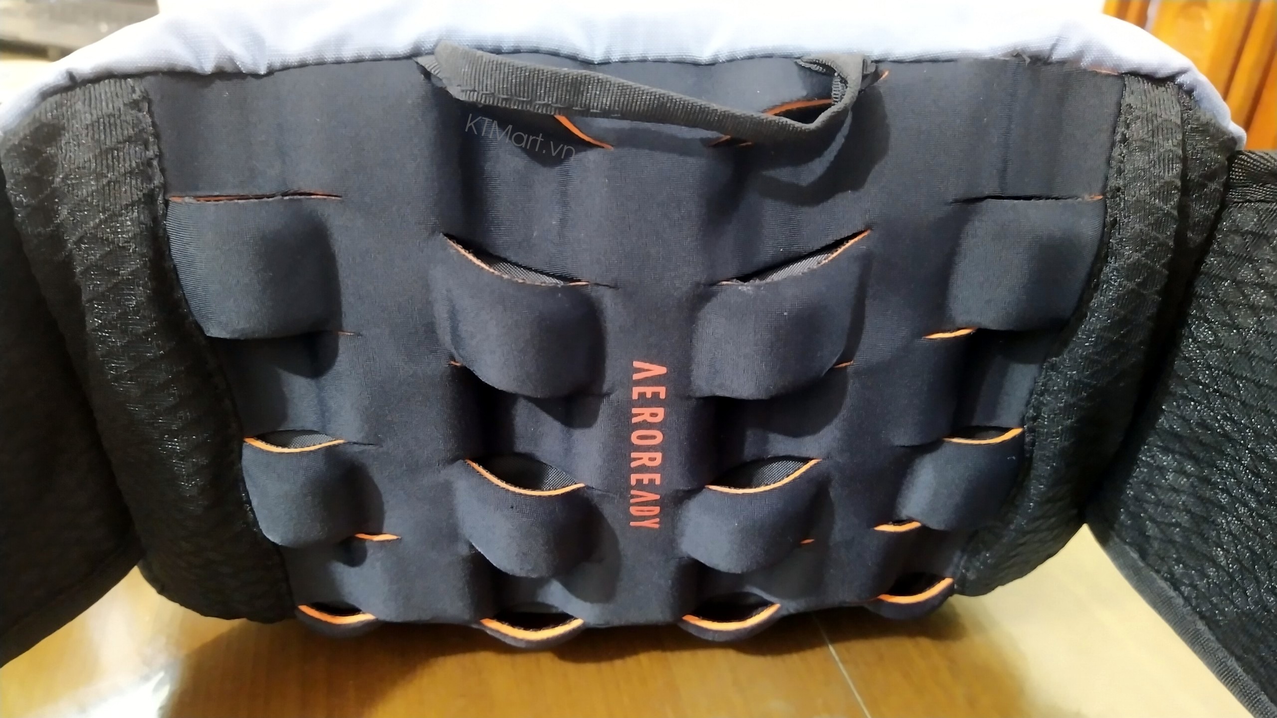 Tui-deo-cheo-Adidas-Terrex-Aeroready-Waist-Pack-4L-11.jpg?v=1773906133