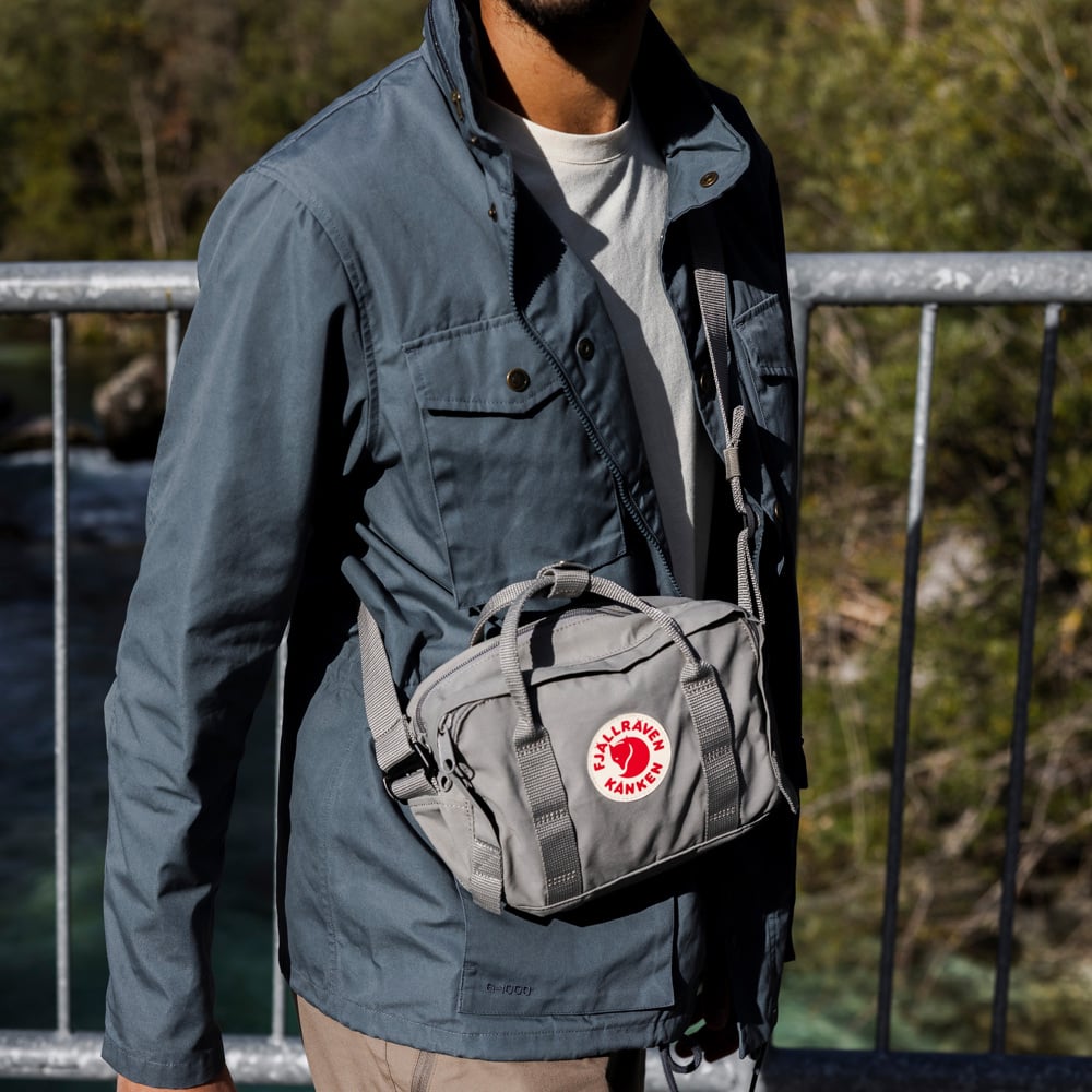Tui-deo-cheo-Fjallraven-Kanken-Hip-Pack-Plus-23200271-18.jpg