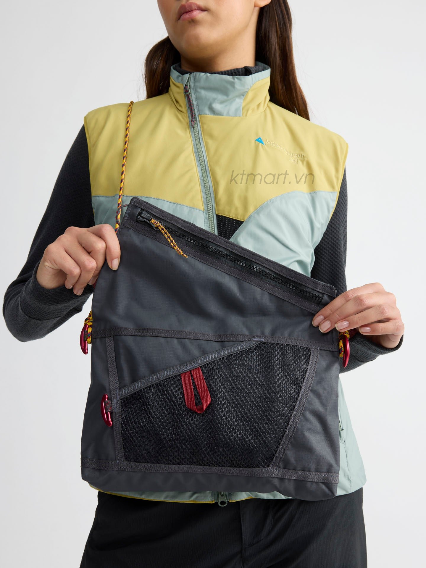 Tui-deo-cheo-Kl-ttermusen-Hrid-WP-Accessory-Bag-3L-10561_Klättermusen Hrid WP Accessory Bag 3L 10561 ktmart 13.jpg