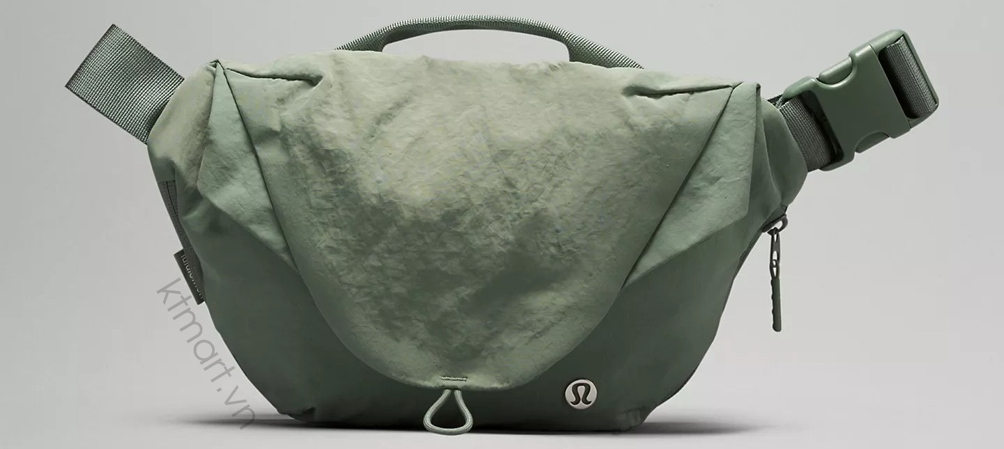 Tui-deo-cheo-Lululemon-Curved-Crossbody-Bag-3L-LU9BSJS-3.jpg?v=1770261776