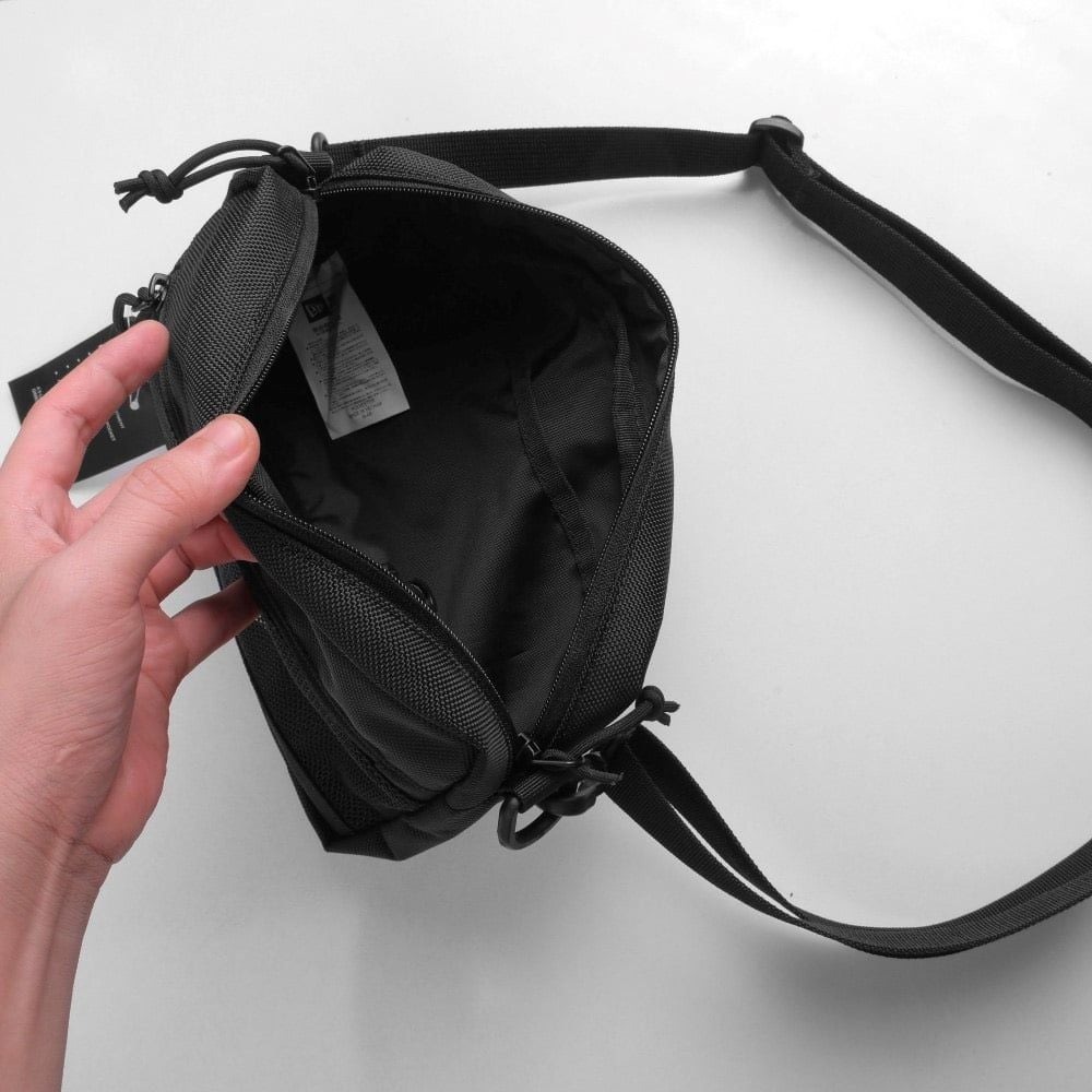 Tui-deo-cheo-New-Era-Shoulder-Pouch-Bag-Swallows-4.jpg?v=1773375385