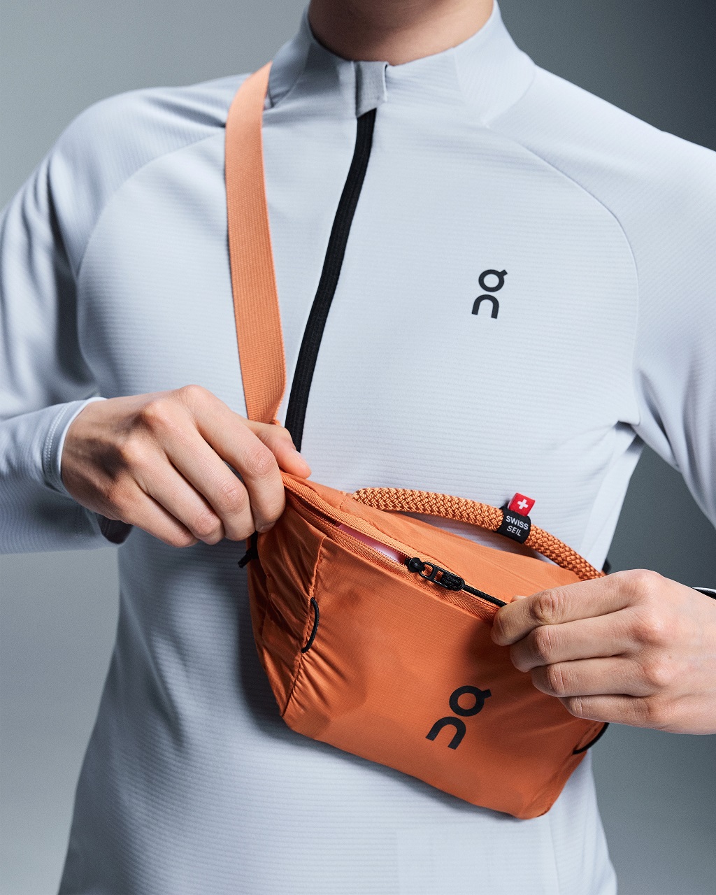Tui-deo-cheo-On-Running-Waist-Pack-2L-Lite-6.jpg?v=1770269917