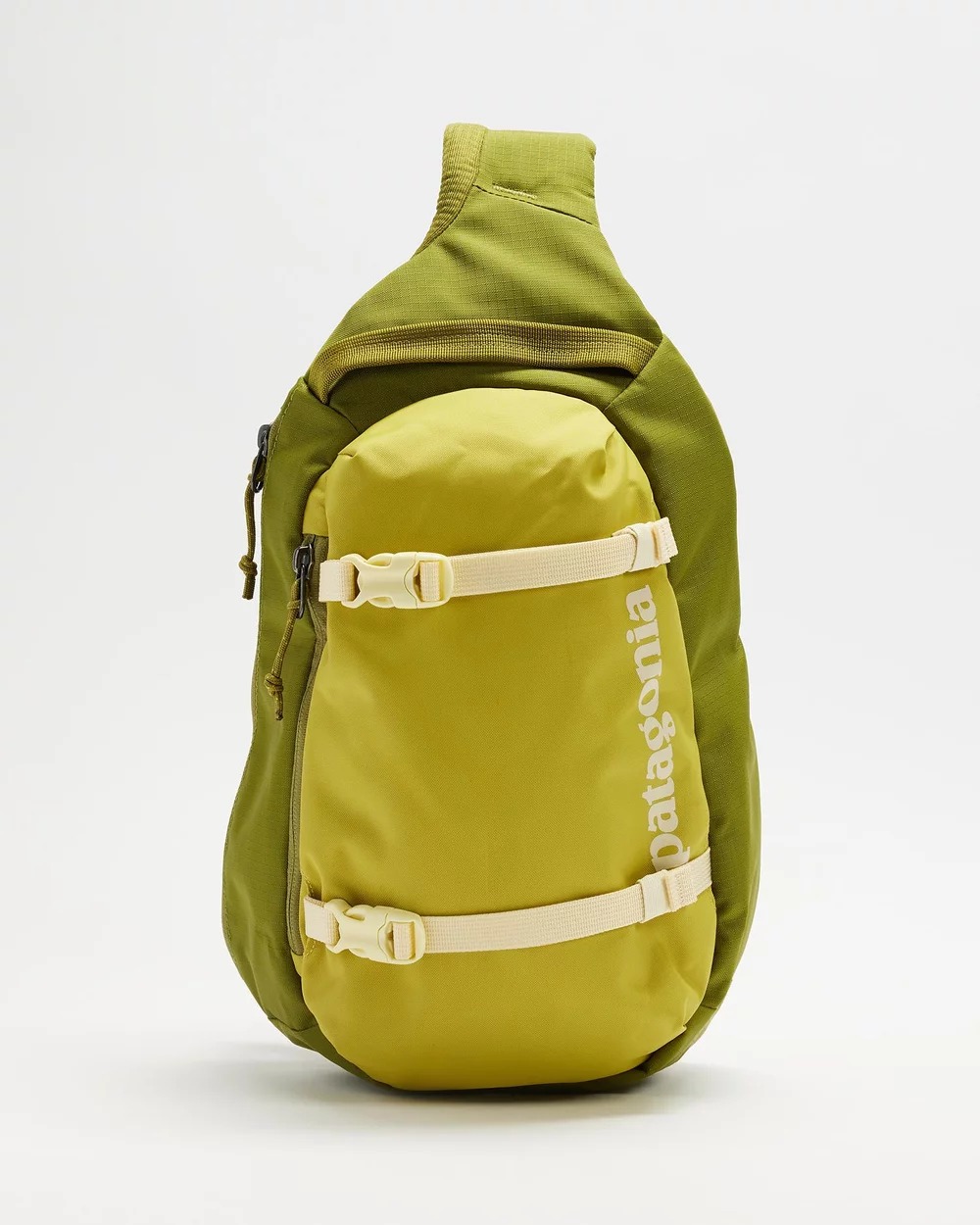 Tui-deo-cheo-Patagonia-Atom-Sling-8L-48262-Graze-Green-4.jpg?v=1774950086