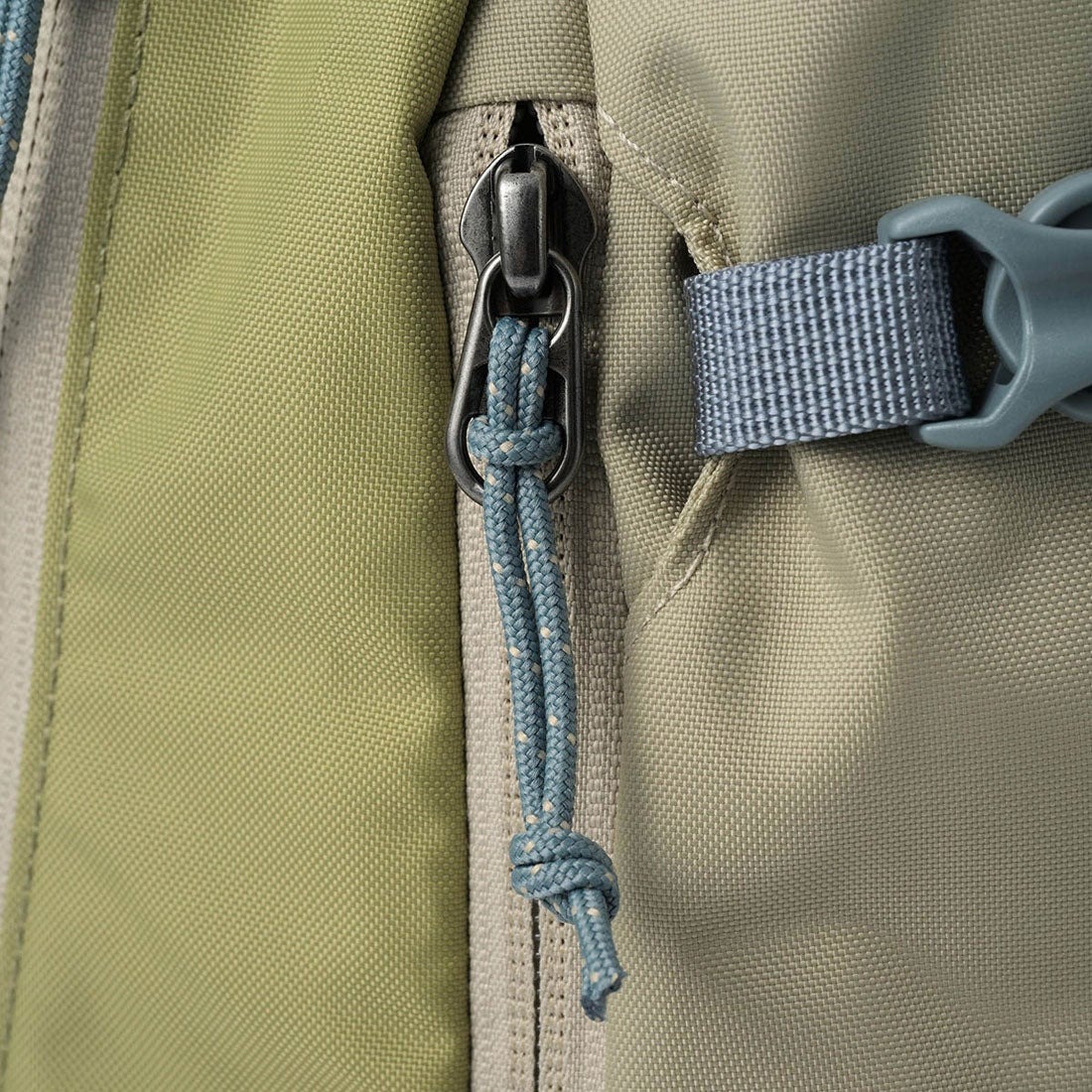 Patagonia Atom Sling Bag 8L Weathered Stone 48262 ktmart 9.jpg