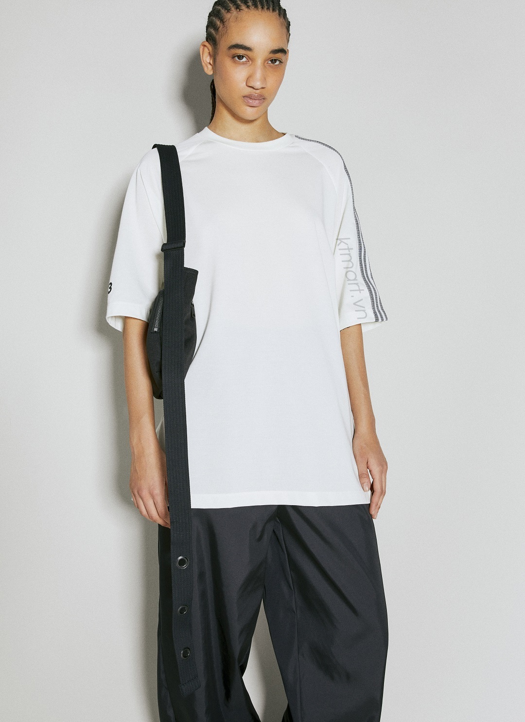 Tui-deo-cheo-Y-3-Sacoche-Bag-IR5791-Y3-15.jpg