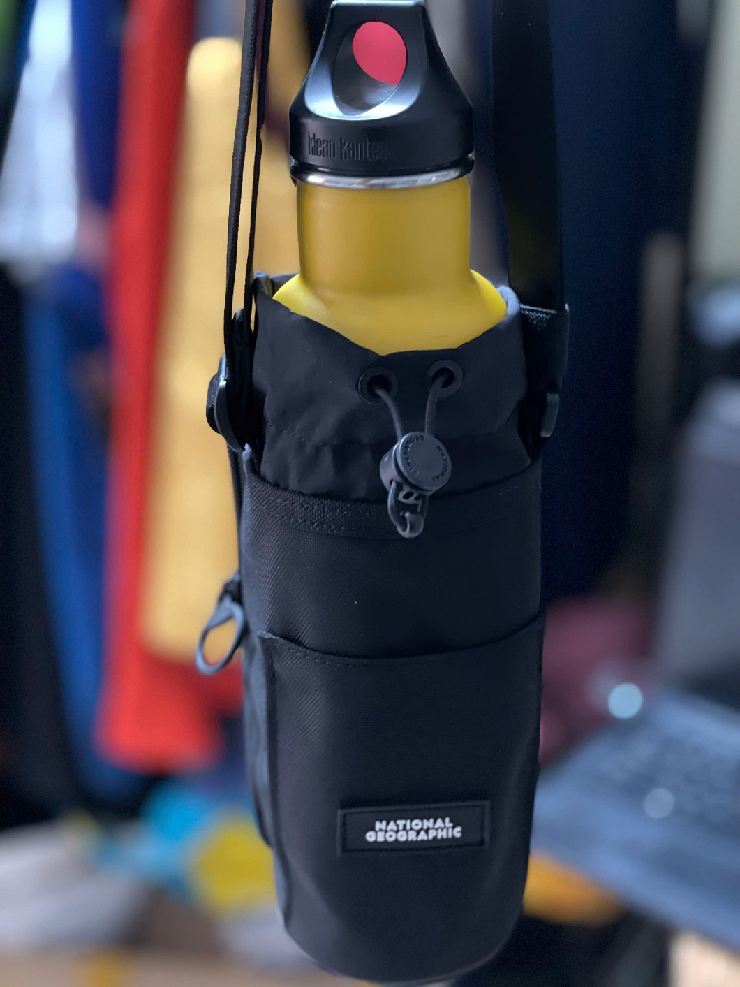 Tui-dung-chai-nuoc-giu-nhiet-National-Geographic-K245KCR070-Bottle-Bag-14.jpg?v=1770001630