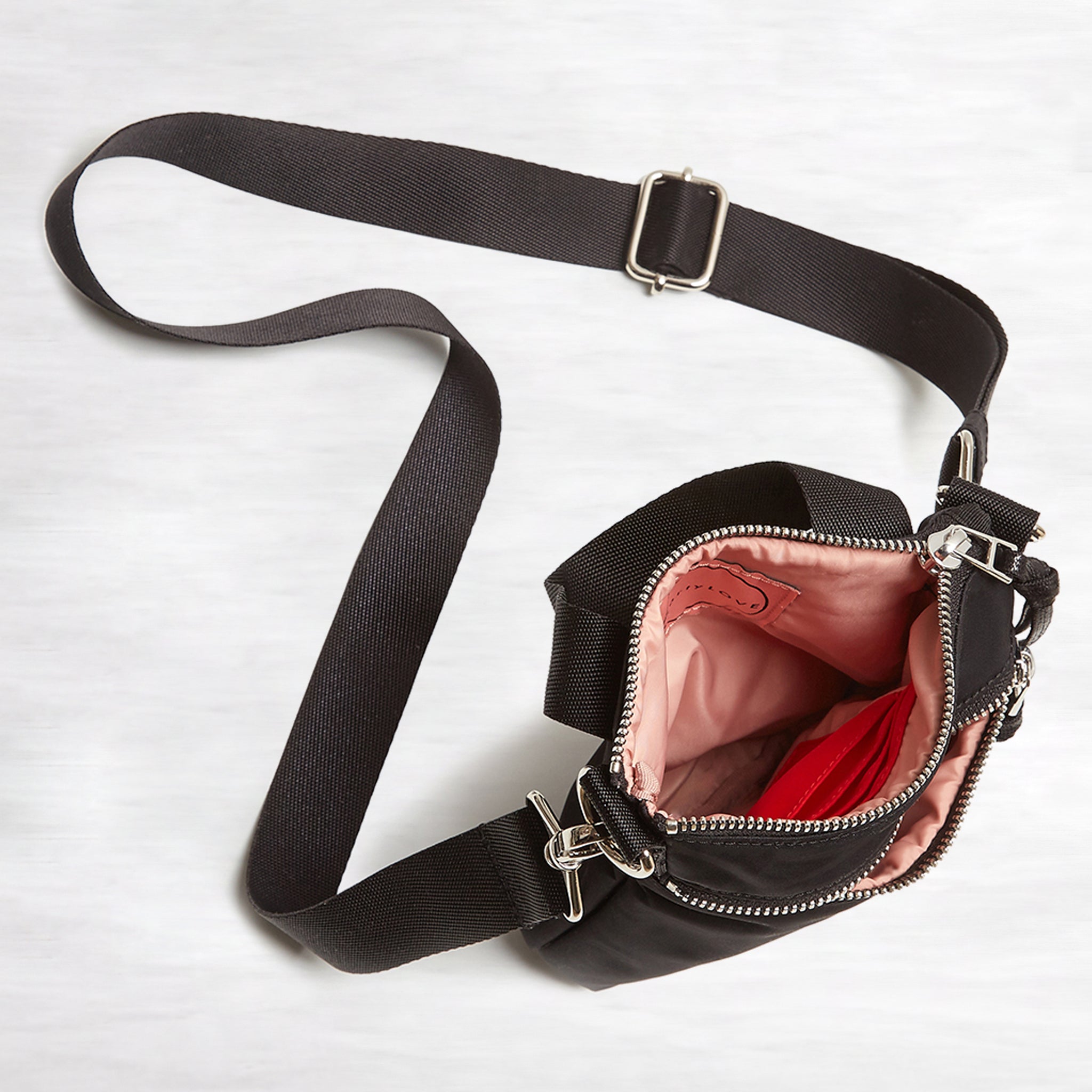 ShortyLove Shorthand Phone Crossbody Bag ktmart 2.jpg