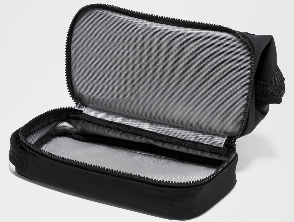 Tui-dung-do-Lululemon-Dual-Compartment-Toiletry-Bag-LU9CDBS-5.jpg