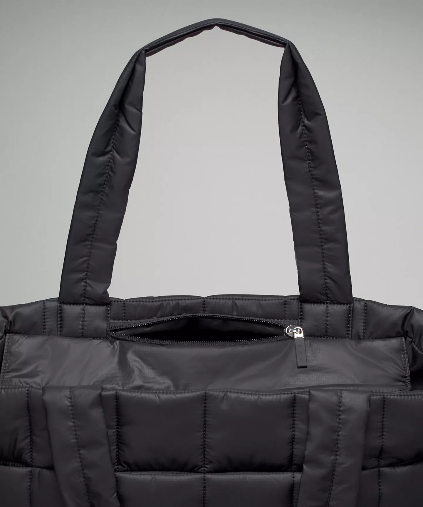 Tui-dung-do-Lululemon-Quilted-Grid-Tote-Bag-26L-LW9EFBS-10.jpg?v=1770689616