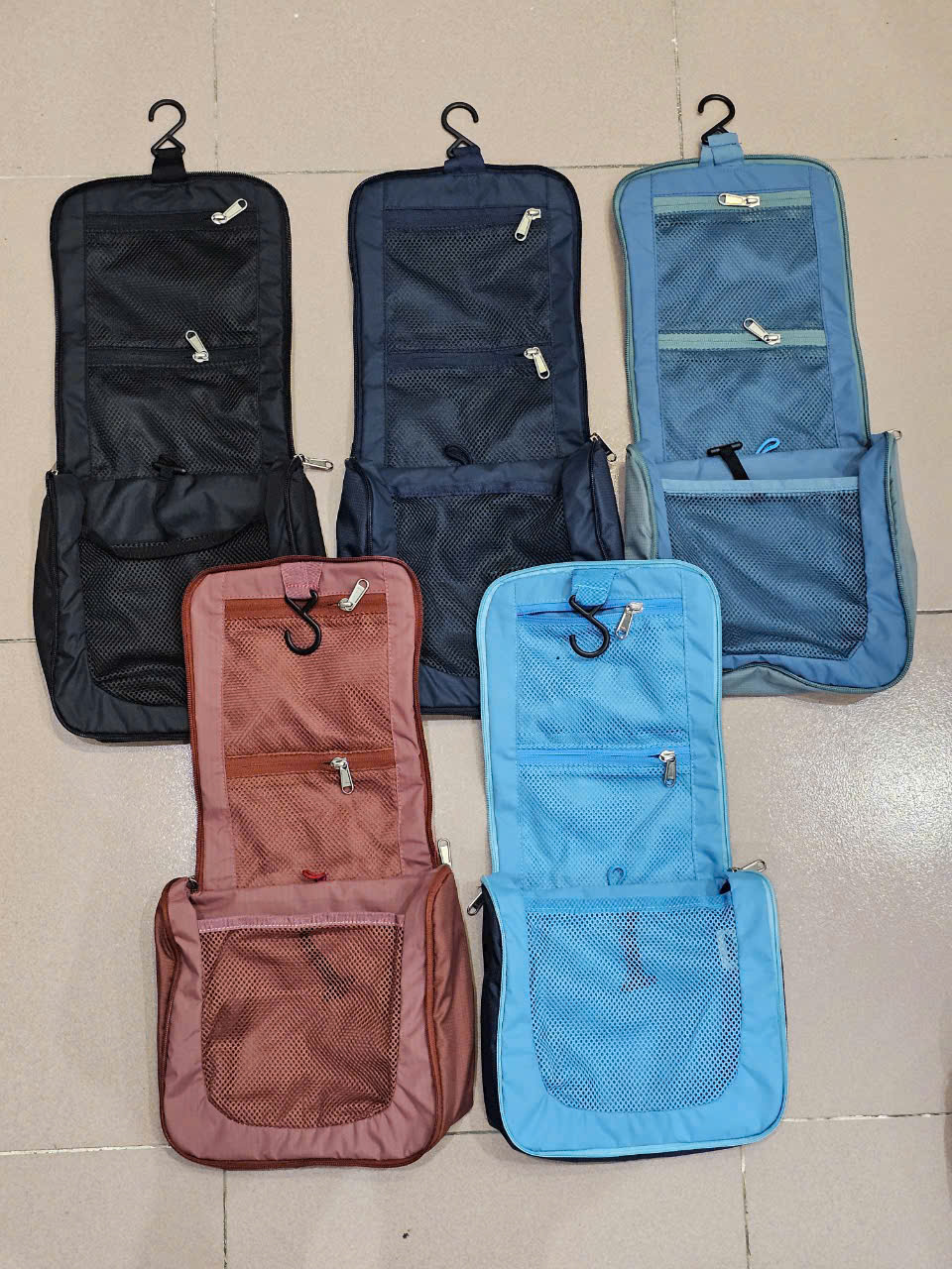 Tui-dung-do-treo-sieu-nhe-Toilet-Bag-Deuter-3930621-Wash-Center-Lite-II_Deuter Wash Center Lite IIe.jpg