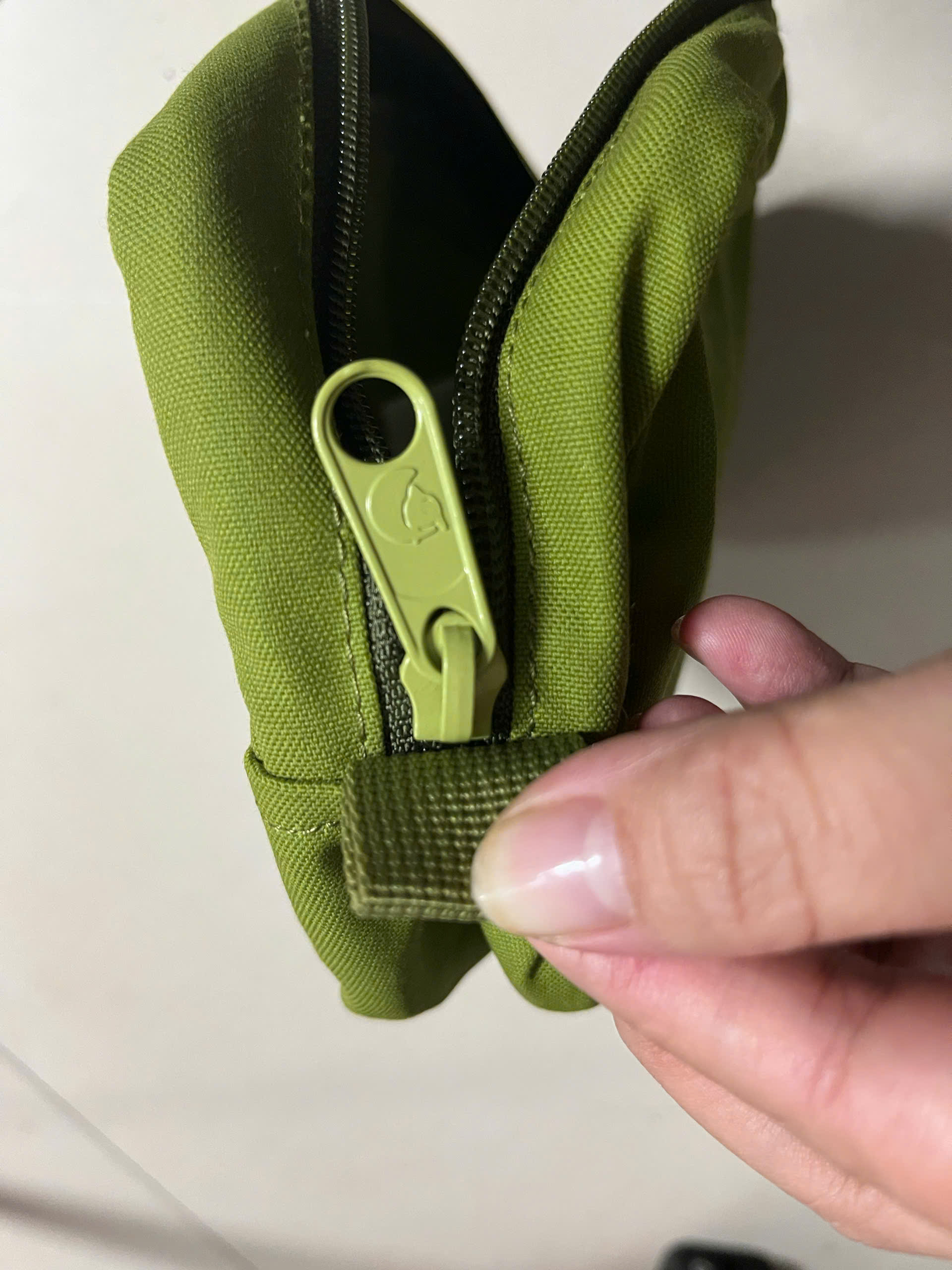 Tui-phu-kien-Fjallraven-25862-K-NKEN-GEAR-BAG-4.jpg