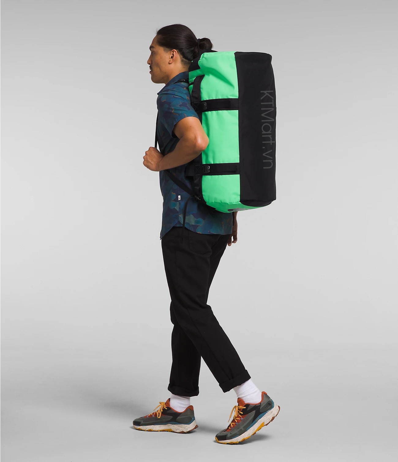 Tui-trong-71L-The-North-Face-Base-Camp-Duffel-Bag-NF0A52SA-32.jpg?v=1770693610