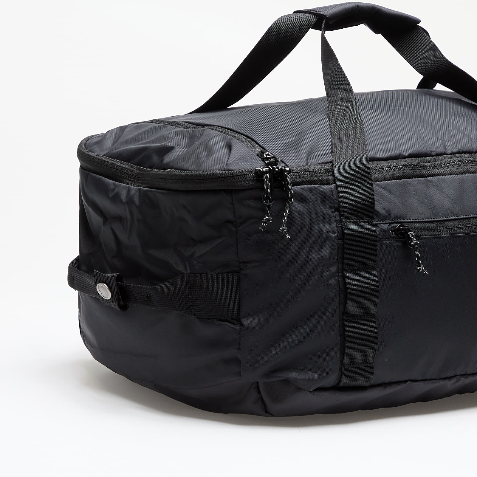 Tui-trong-Fjallraven-High-Coast-Duffel-36L-23200254-11.jpg?v=1770263070