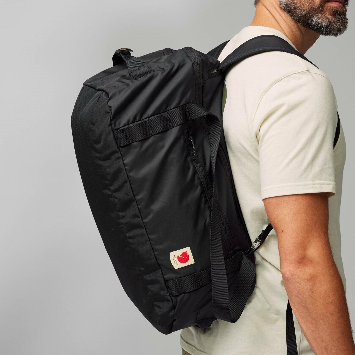 Tui-trong-Fjallraven-High-Coast-Duffel-36L-23200254-3.jpg?v=1770263006