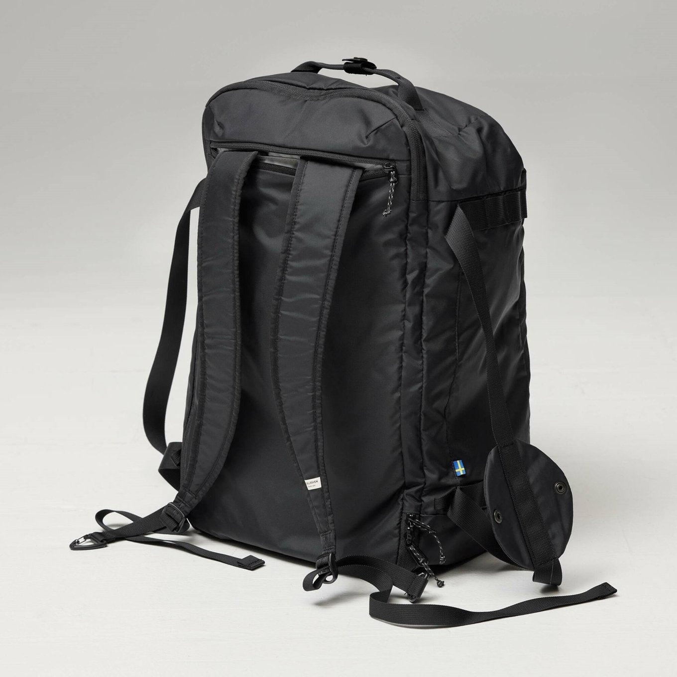 Tui-trong-Fjallraven-High-Coast-Duffel-36L-23200254-6.jpg?v=1770263048