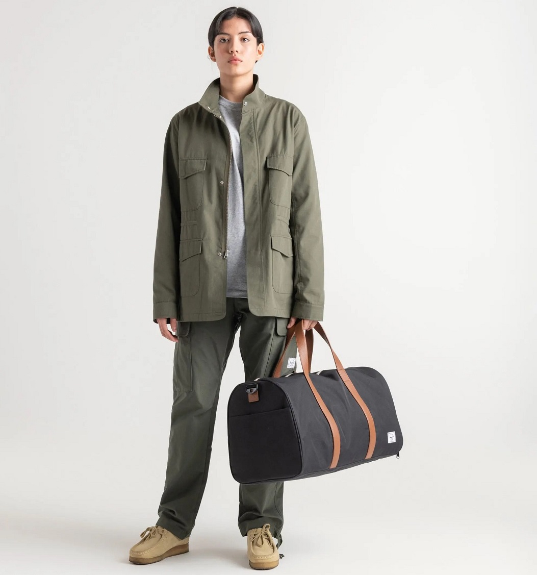 Tui-trong-Herschel-Novel-Duffle-43L-10351-02734-10.jpg?v=1774945002
