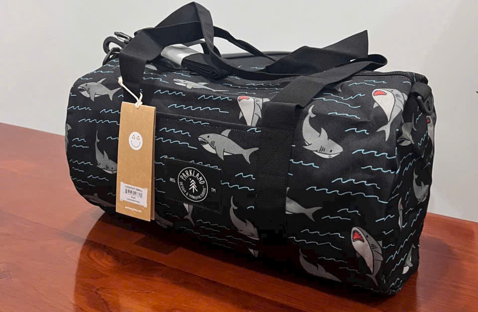 Tui-trong-Parkland-Weekend-Bag-Lookout-Small-Shark-24L-5.jpg?v=1780986845