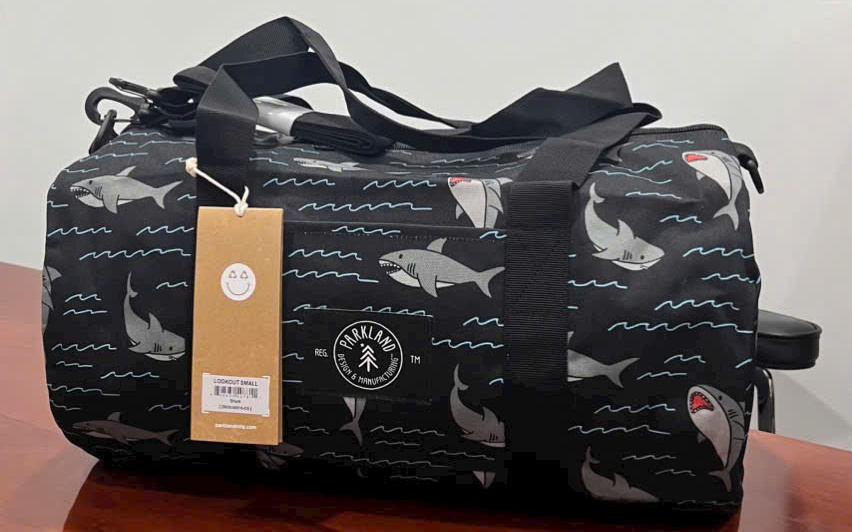 Tui-trong-Parkland-Weekend-Bag-Lookout-Small-Shark-24L-6.jpg?v=1780986852