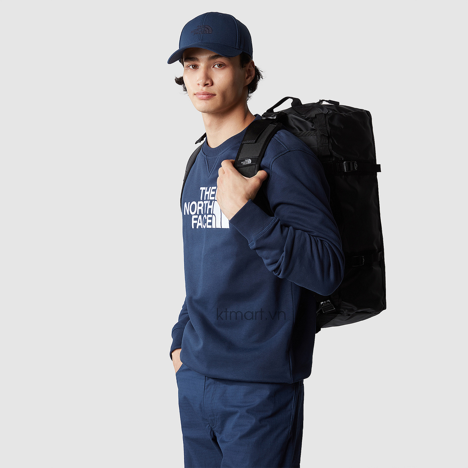 Tui-trong-The-North-Face-Base-Camp-Duffel-S-NF0A52ST-50L-29.jpg?v=1770694263