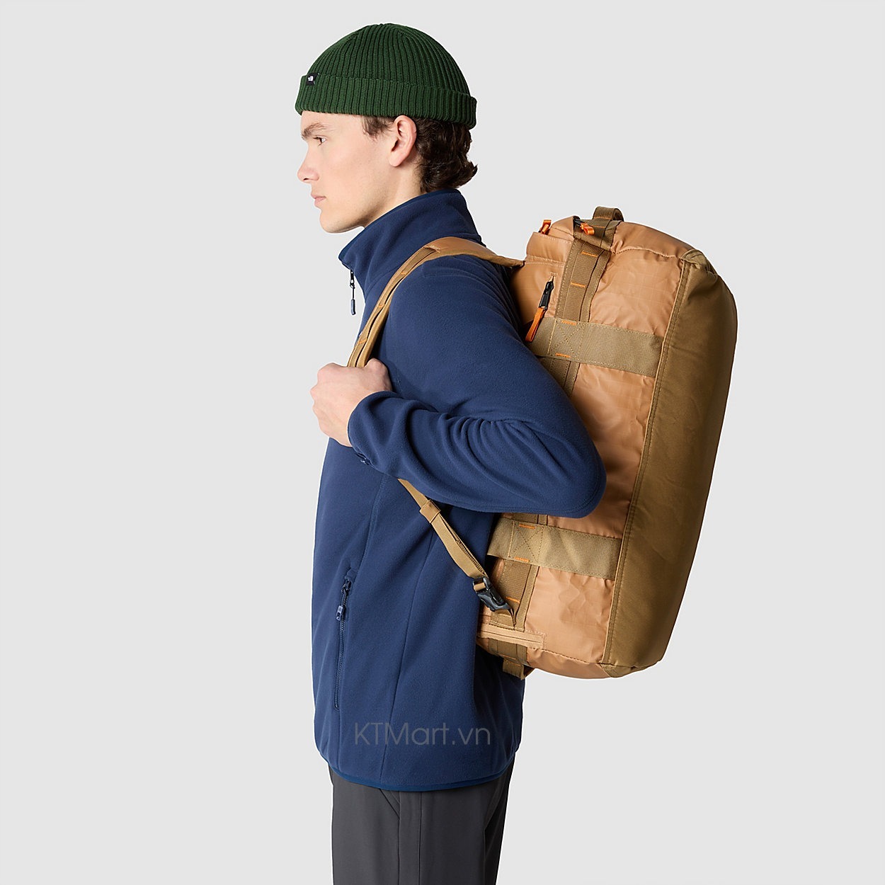 Tui-trong-The-North-Face-Base-Camp-Voyager-Duffel-42L-52RQ-2.jpg?v=1773801167