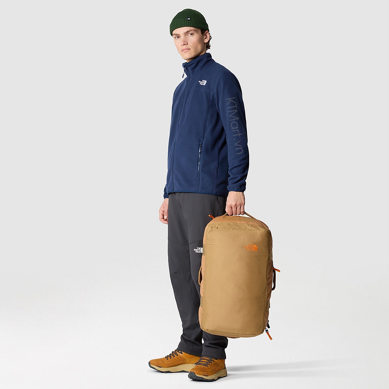 Tui-trong-The-North-Face-Base-Camp-Voyager-Duffel-42L-52RQ-3.jpg?v=1773801172