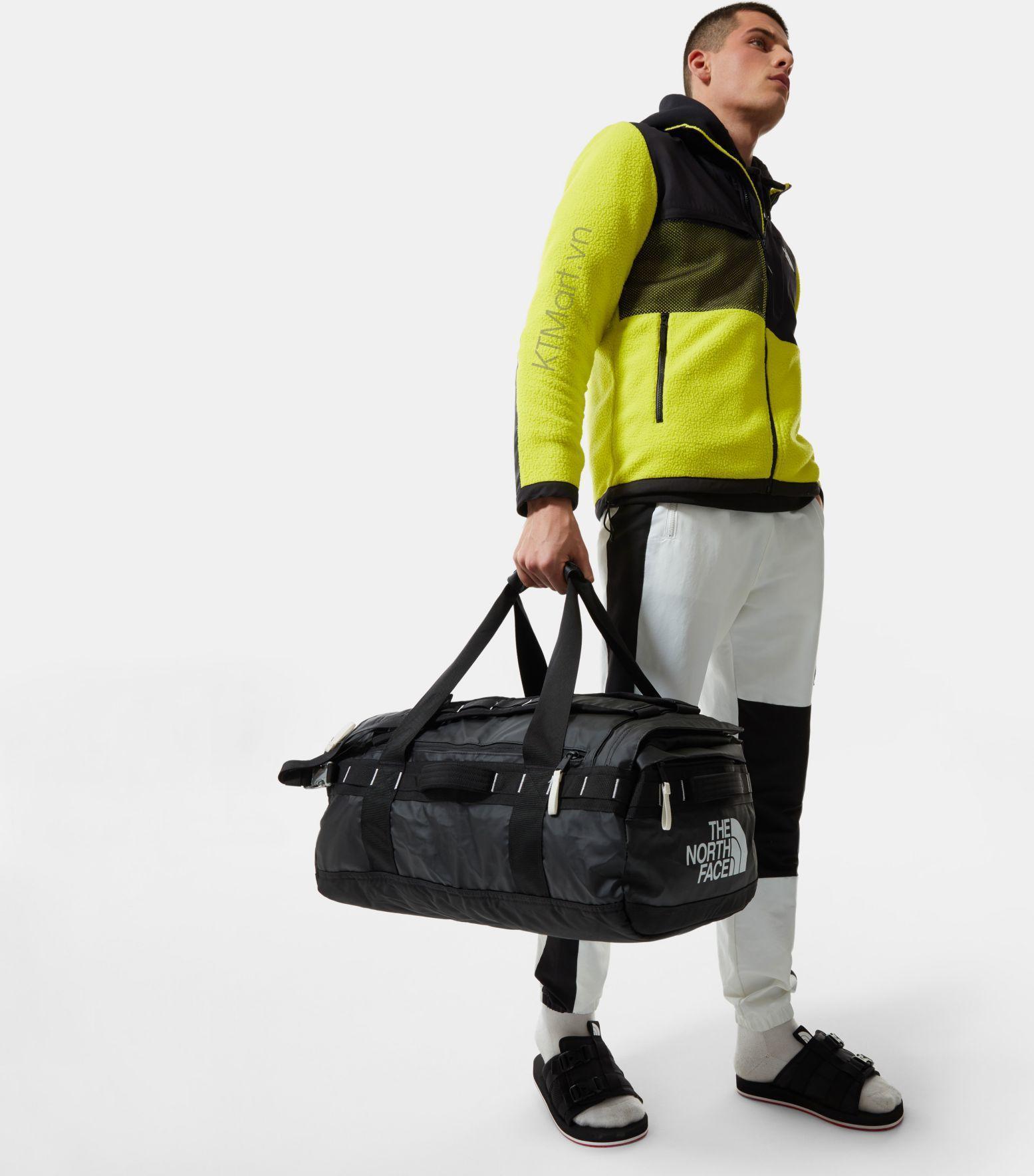 Tui-trong-The-North-Face-Base-Camp-Voyager-Duffel-42L-NF0A52RQ-2.jpg?v=1773805277