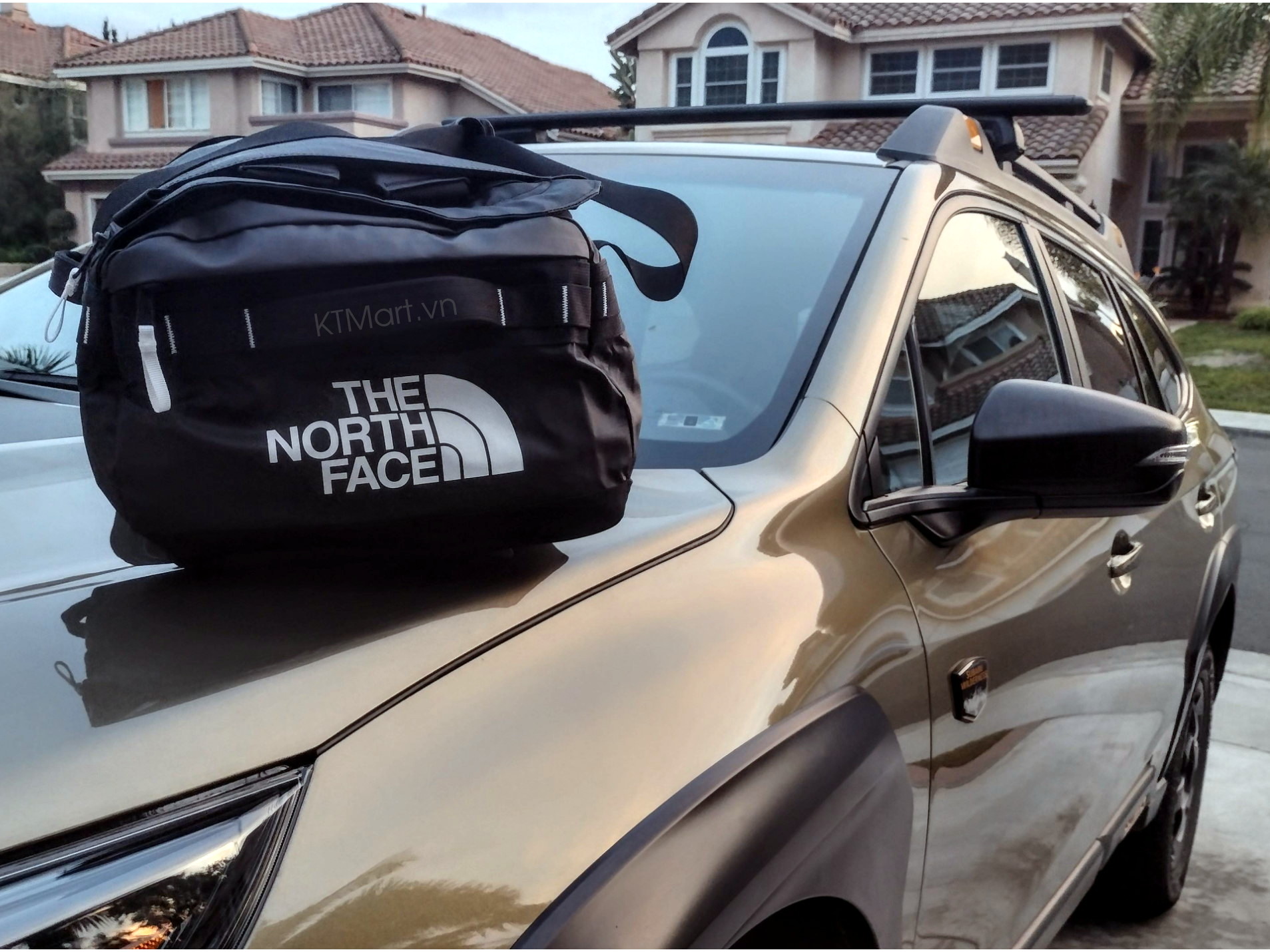 Tui-trong-The-North-Face-Base-Camp-Voyager-Duffel-42L-NF0A52RQ-20.jpg?v=1773805343