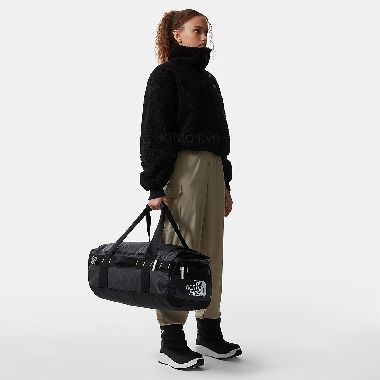 Tui-trong-The-North-Face-Base-Camp-Voyager-Duffel-42L-NF0A52RQ-6.jpg?v=1773805292