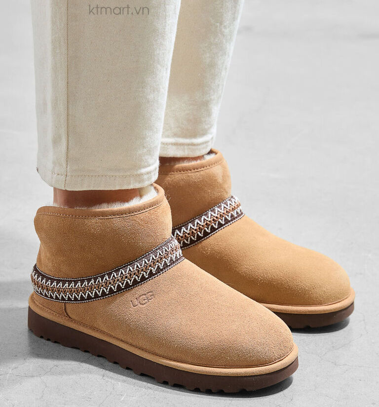 UGG-Classic-Mini-Crescent-Boot-1158262-size-37-39-5.jpg
