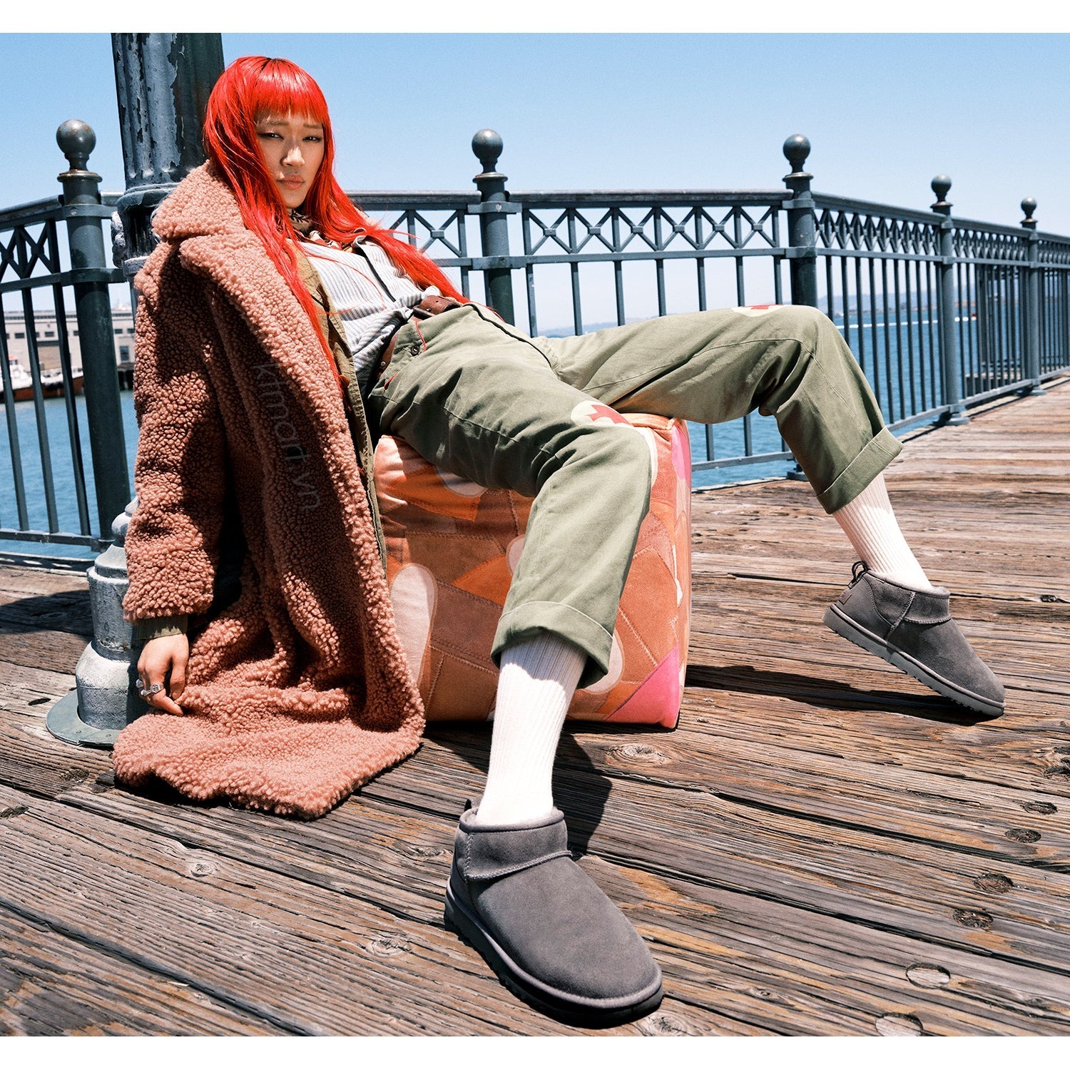 UGG-Classic-Ultra-Mini-Boot-Grey-1116109-size-36-5.jpg