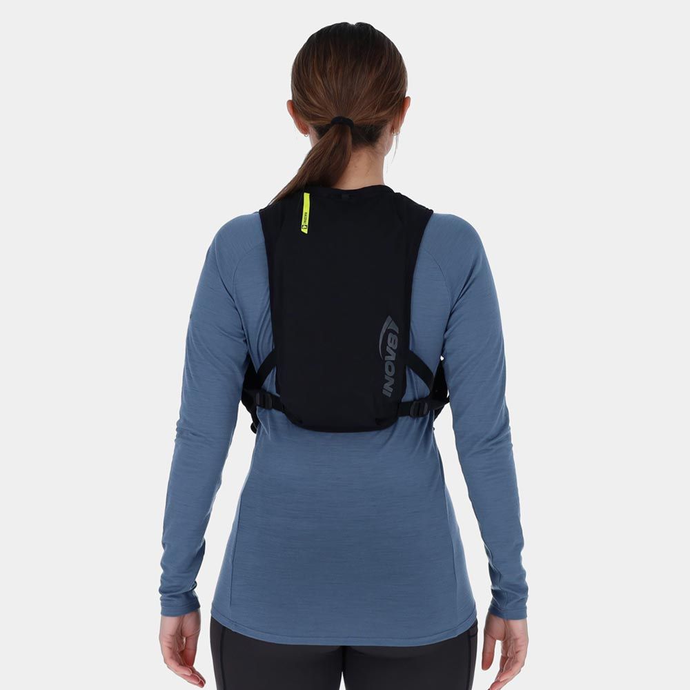 Vest-chay-bo-Inov8-RacePac-4-Running-Hydration-Vest-001129-Unisex-11.jpg