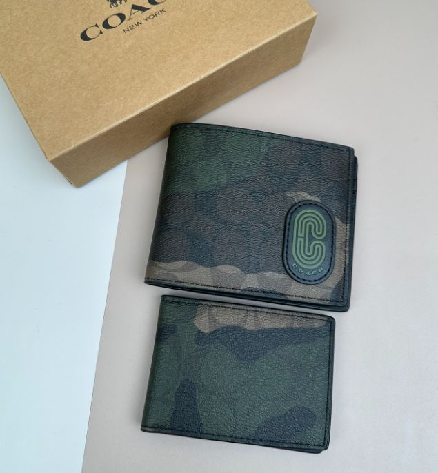 Vi-Coach-3-In-1-Wallet-In-Signature-Canvas-With-Camo-Print-And-Coach-Patch-CC084-7.jpg