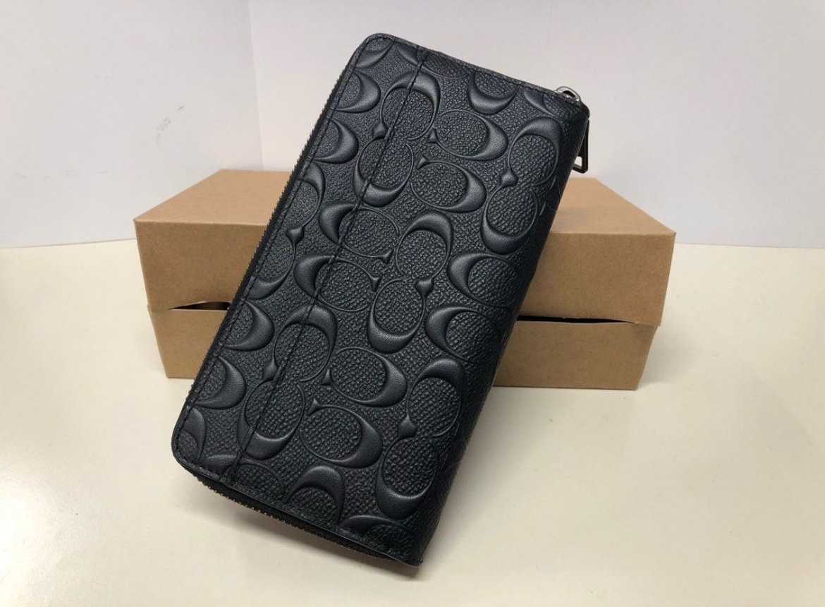 Vi-Coach-Accordion-Wallet-In-Signature-Leather-F58113-3.jpg