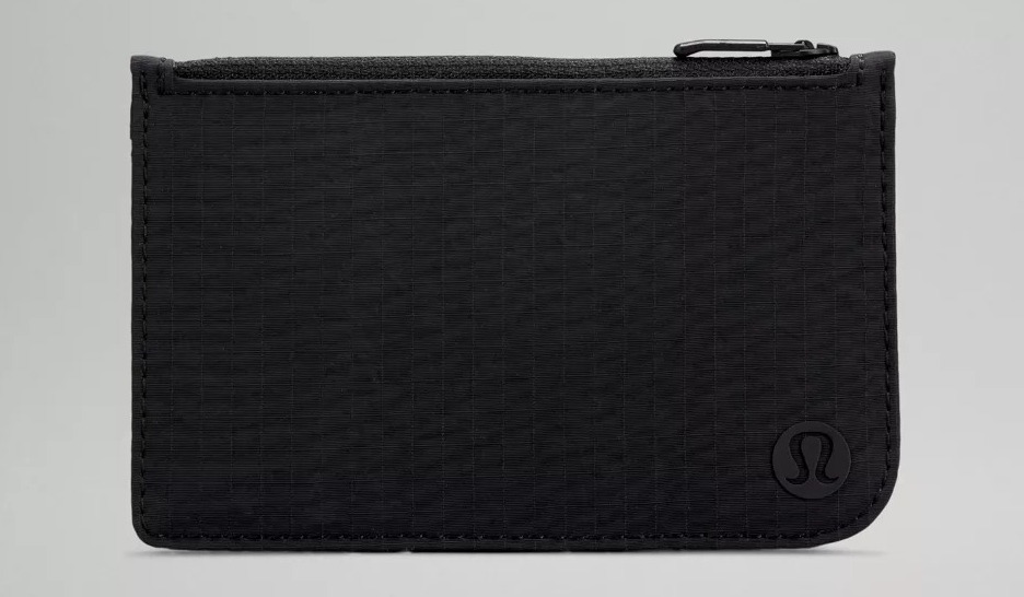Vi-dung-the-Lululemon-City-Street-Card-Case-LU9ASWS-7.jpg?v=1773802039