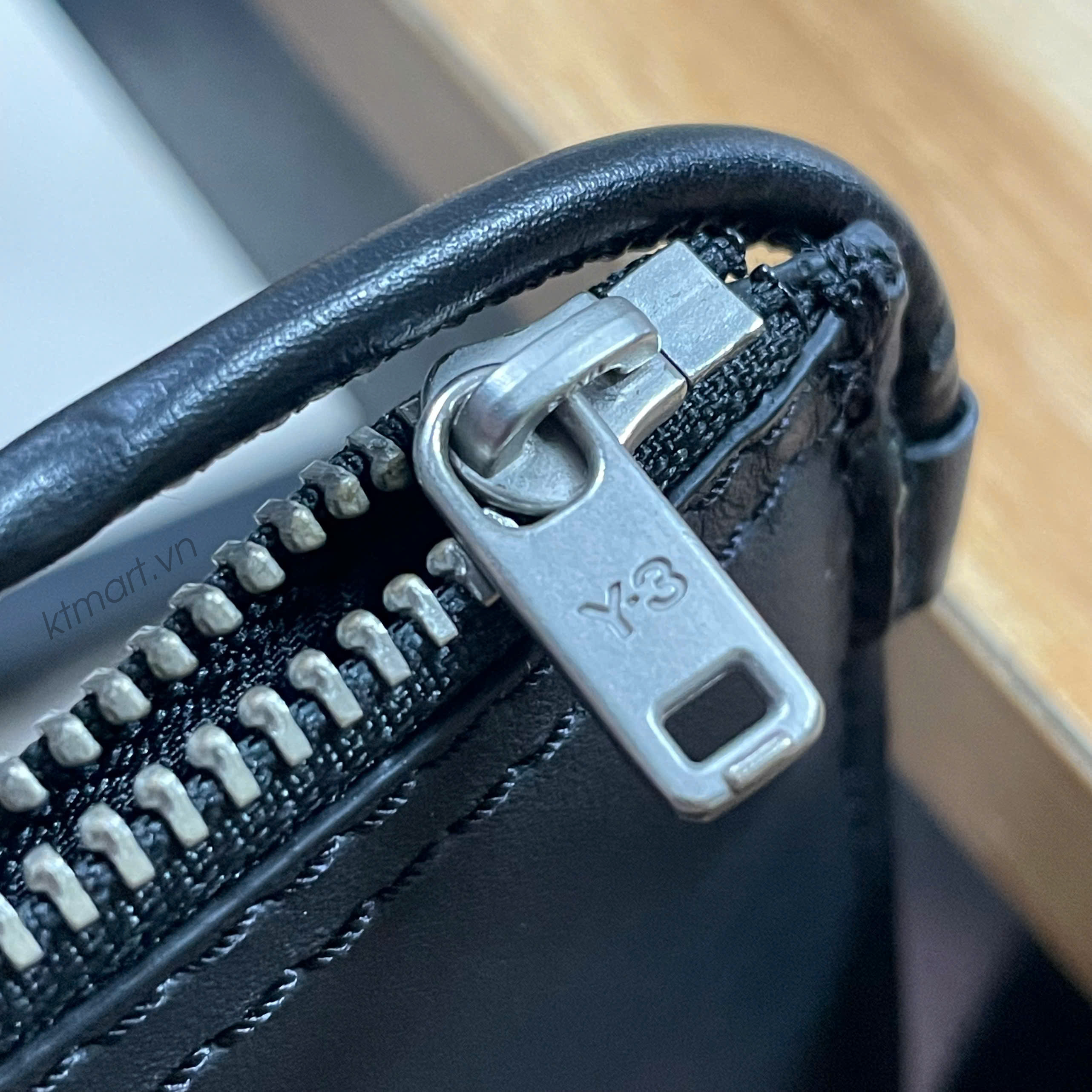 Y-3-Crossbody-Bag-JE2012-3.jpg