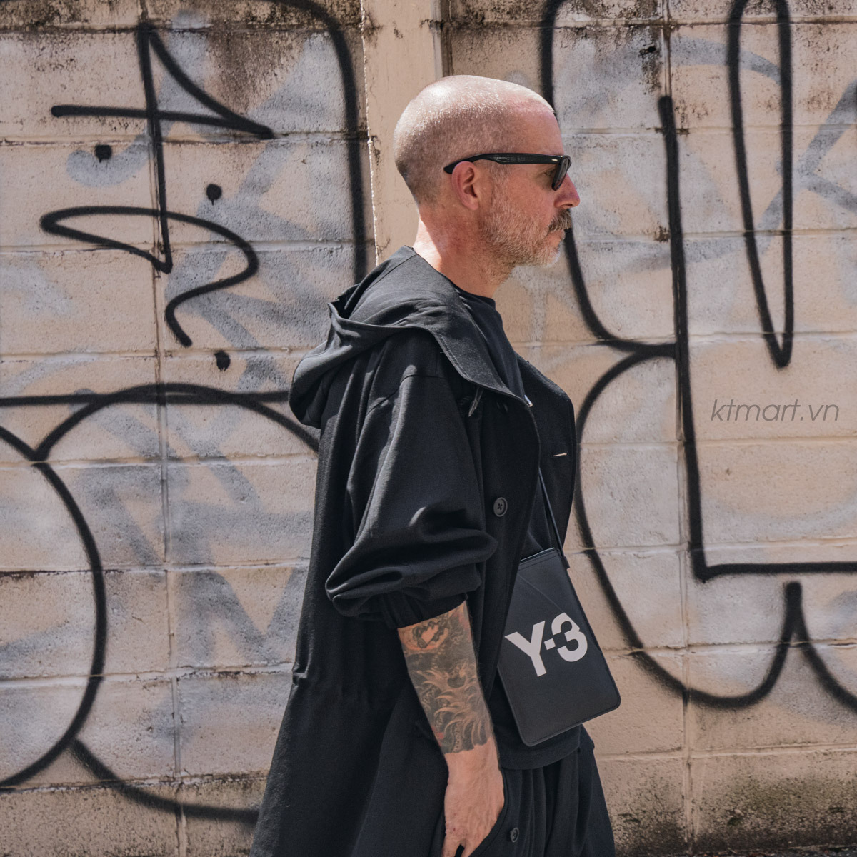 Y-3-Crossbody-Bag-JE2012-9.jpg