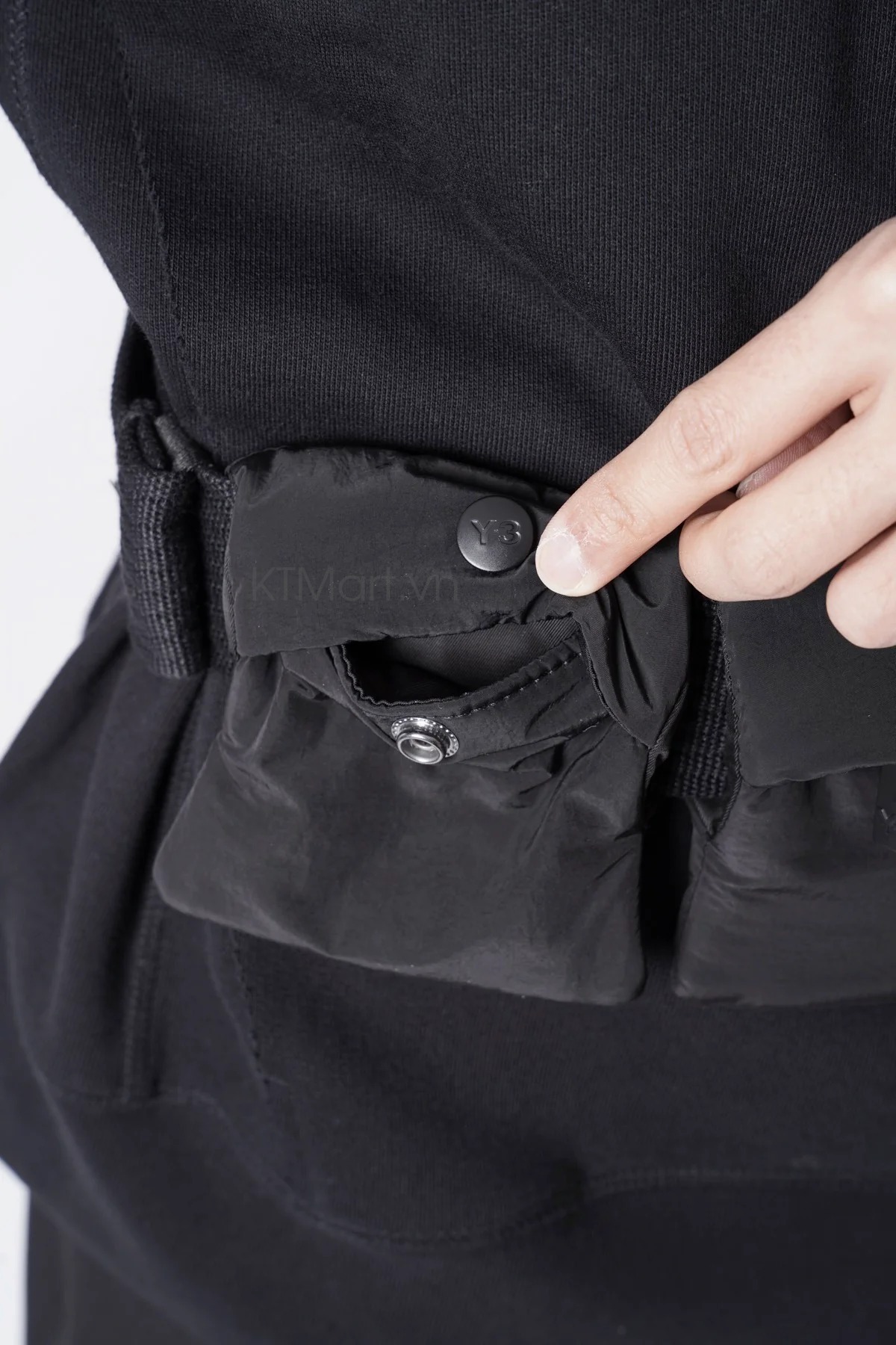 Y-3-Utility-Belt-H63115-H63114-Y3-10.jpg?v=1775005942