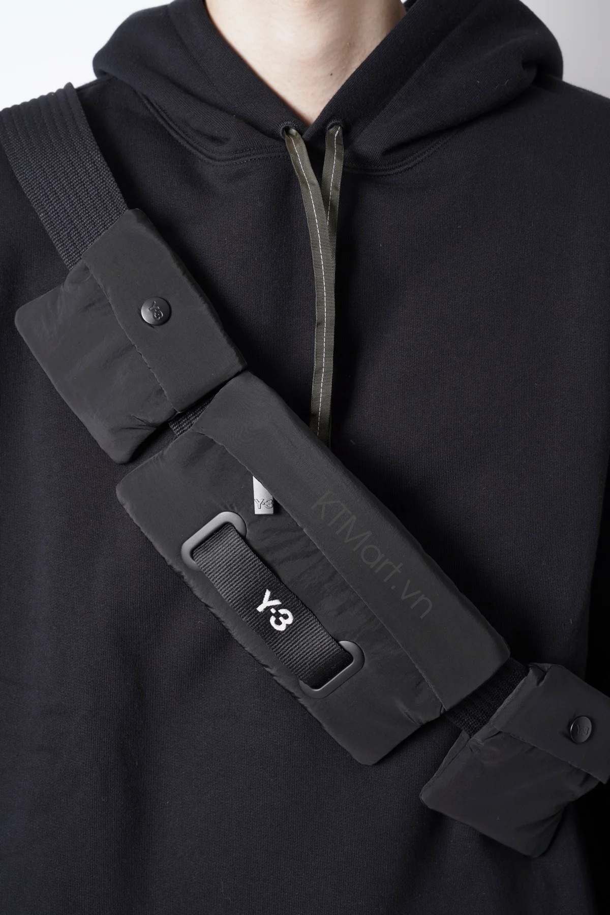 Y-3-Utility-Belt-H63115-H63114-Y3-7.jpg?v=1775005927