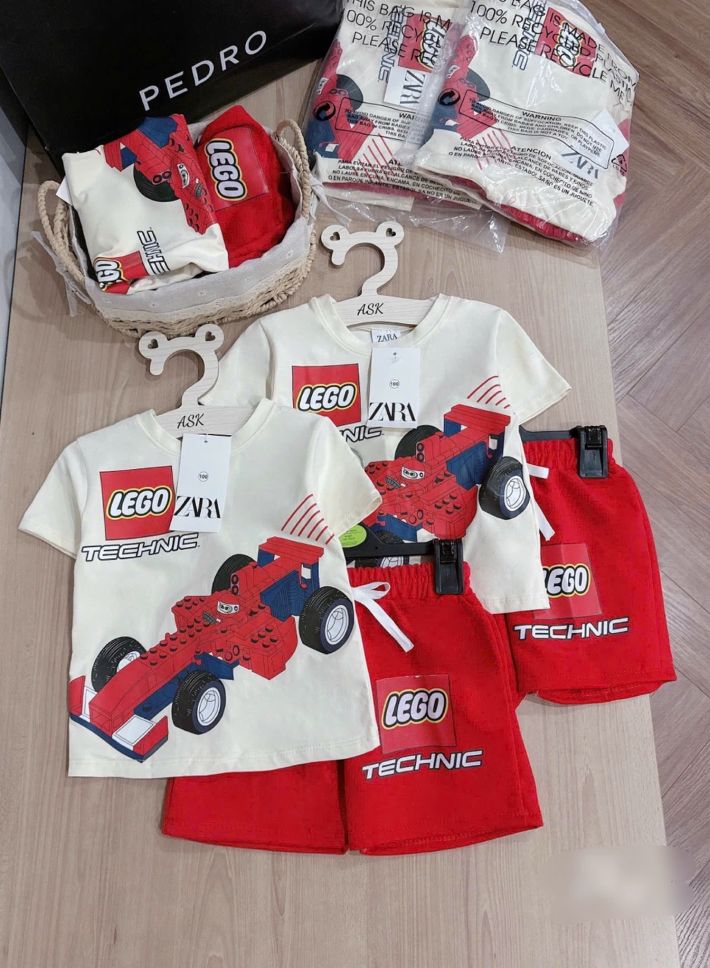 SET ÔTÔ LEGO TRẮNG QUẦN ĐỎ BÉ TRAI