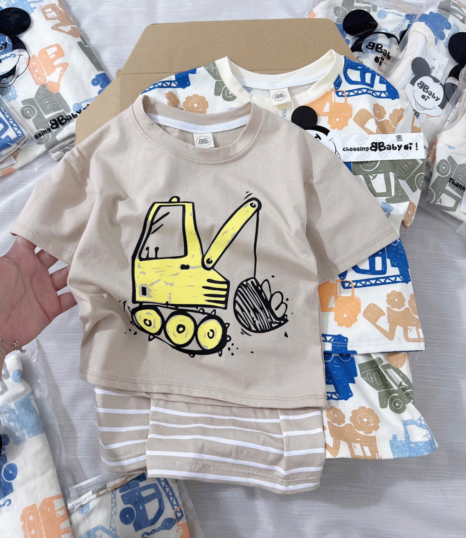 SET 2 BỘ CỘC TAY MÁY XÚC Ô TÔ CẦN CẦU BÉ TRAI