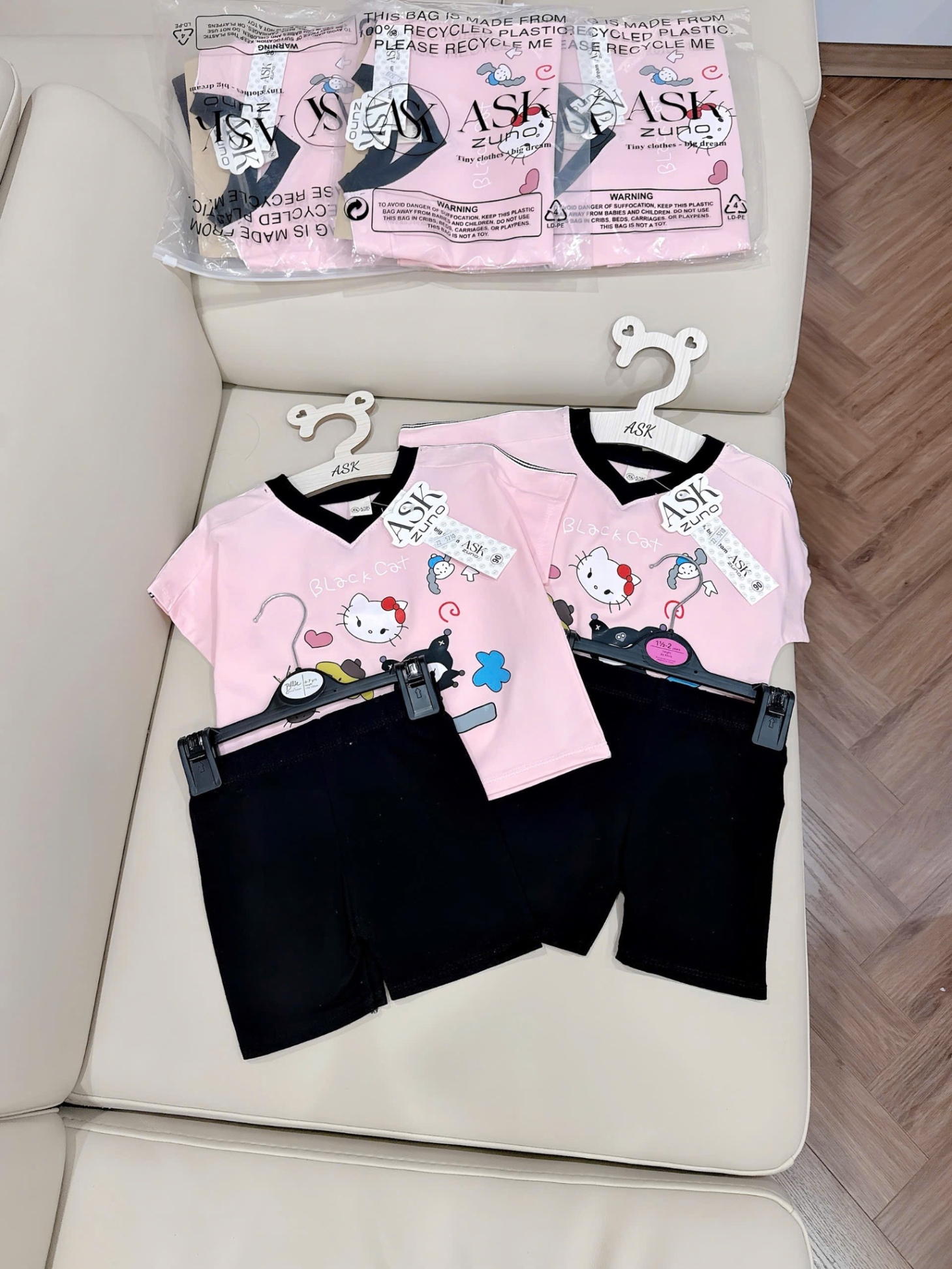 SET MÈO BG KITTY KUROMI