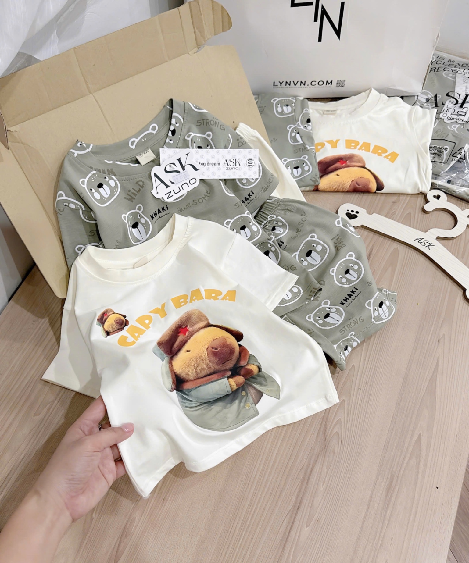 SET 2 BỘ COTTON CỘC CAPY BARA TONE XANH BƠ