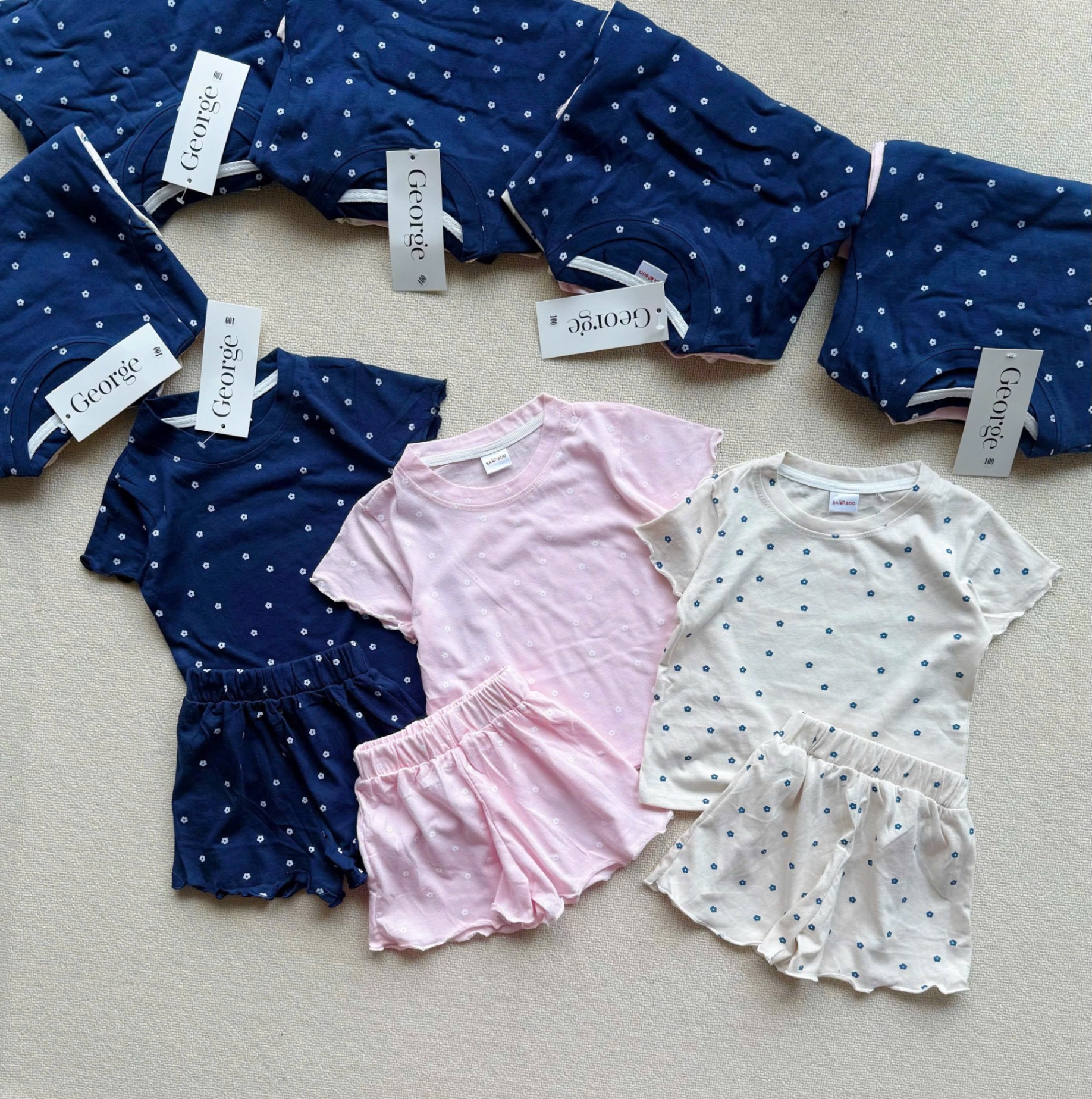 SET 3 BỘ BÉ GÁI GEORGE CHẤM BI BÉ GÁI