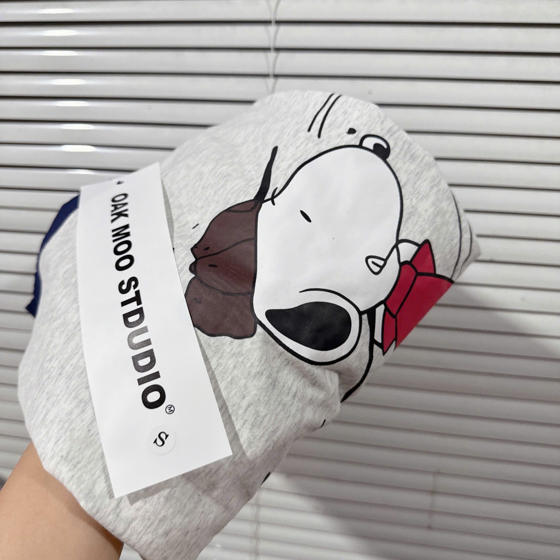 BỘ CÚN SNOPY QUẦN KẺ CARO XANH KÈM CHUN TÓC