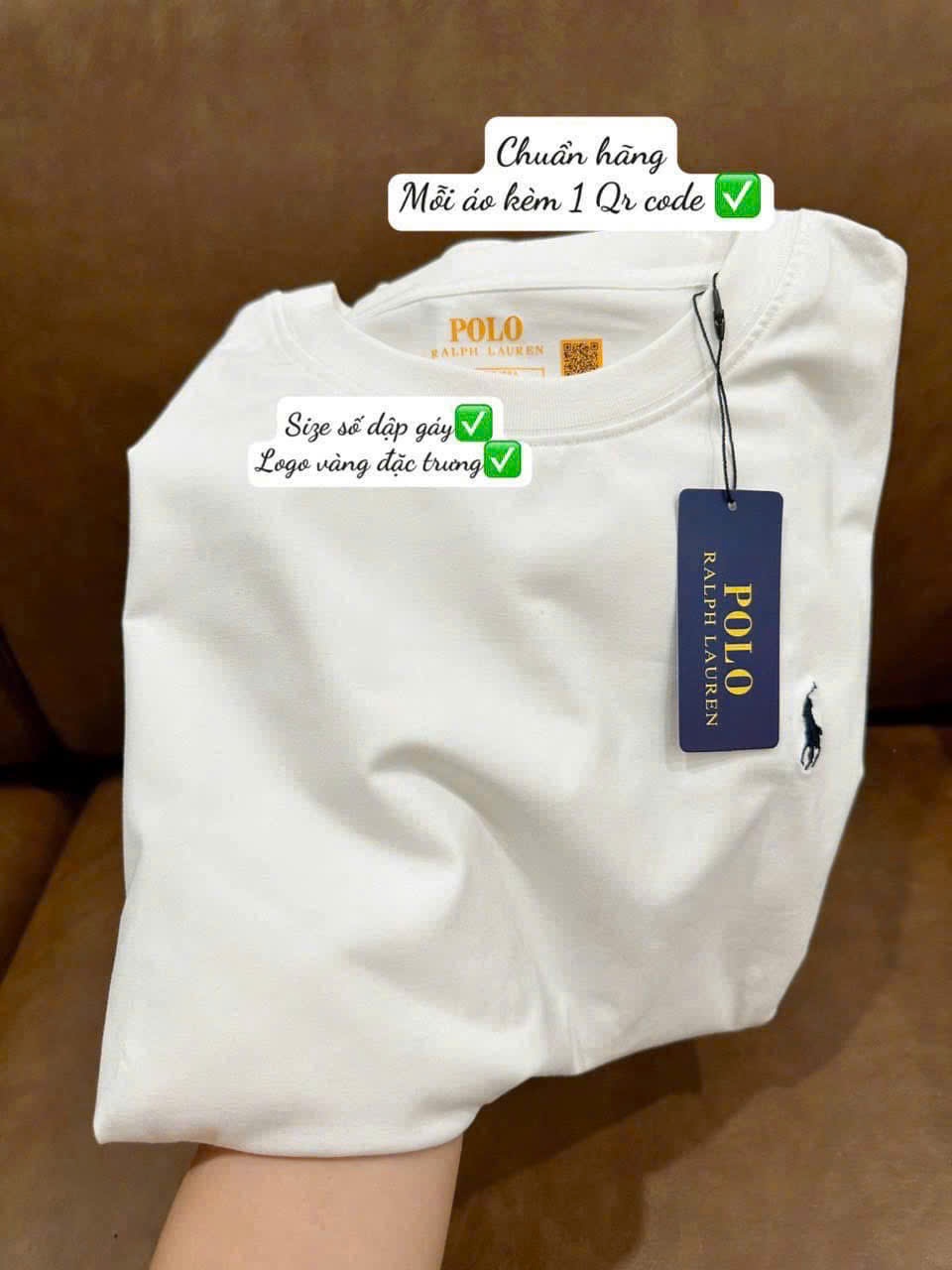 ÁO PULL TRẮNG CỔ TRÒN THÊU NGỰA